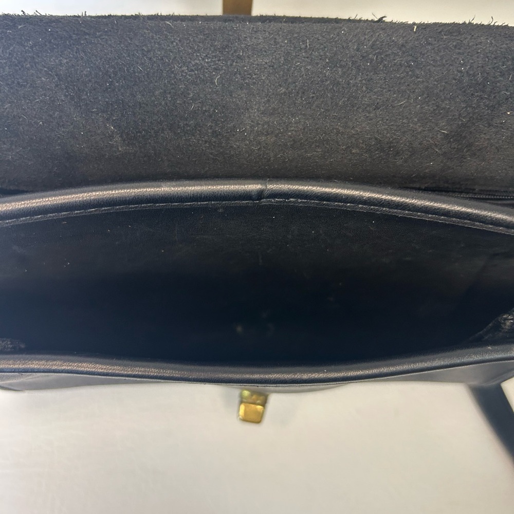 Coach Vintage 9812 Ridgefield Flap
Turn Lock Crossbody Leather Bag Black
USA - Picture 11 of 16